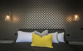 Indulge Apartments - Cbd